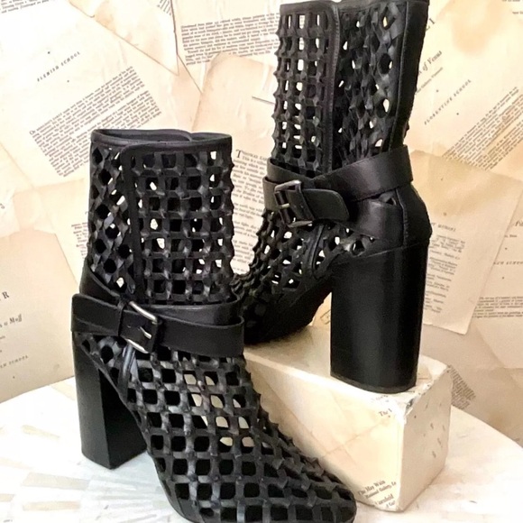 Free People Jeffrey Campbell Loom Cage Knot Block Heel Ankle Boot Black Leather - Picture 2 of 7